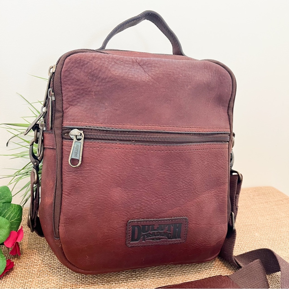 Duluth Trading Co Brown Leather Crossbody Travel Bag - Picture 5 of 16